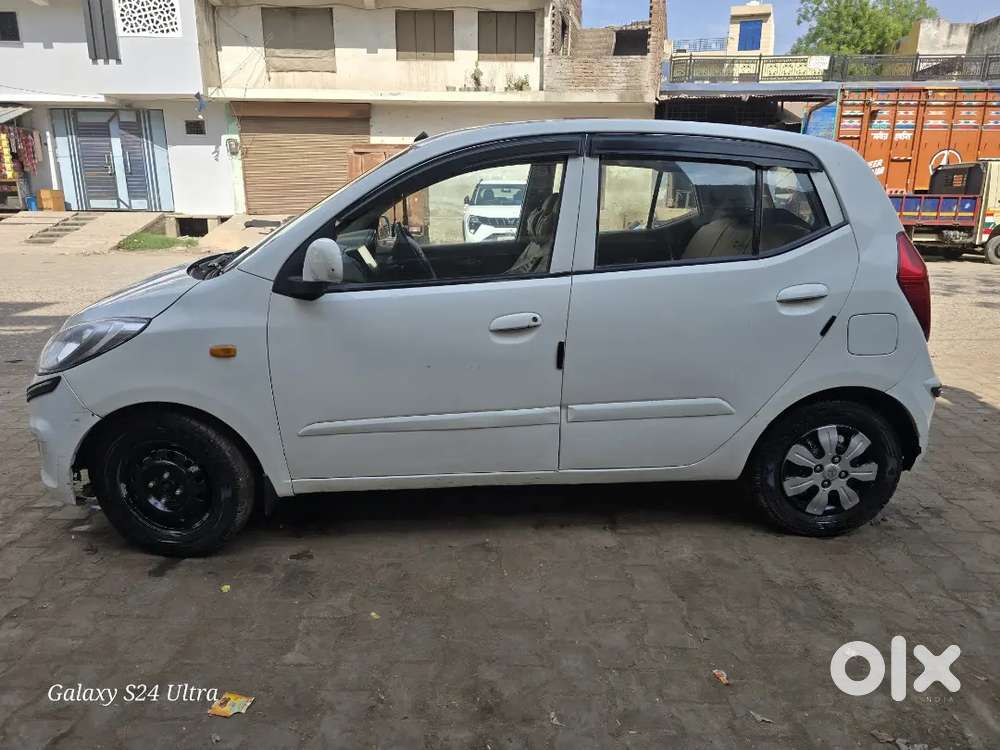 Hyundai I10 2011 Cng & Hybrids Well Maintained