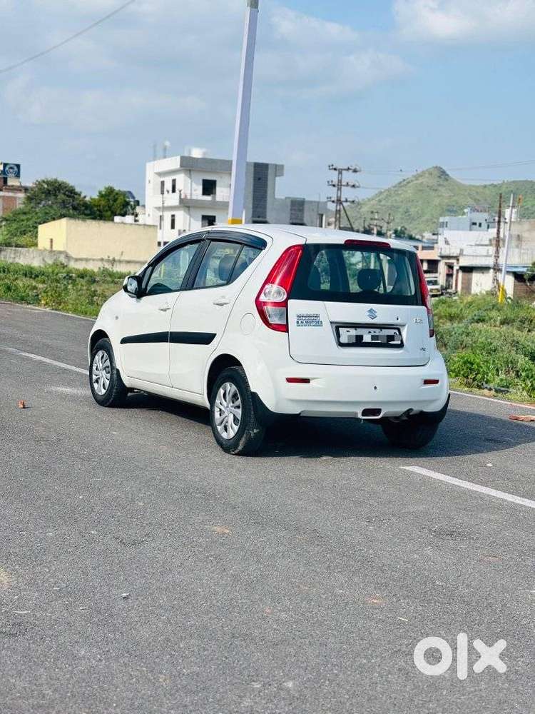 Maruti Suzuki Ritz Vxi, 2013, Petrol