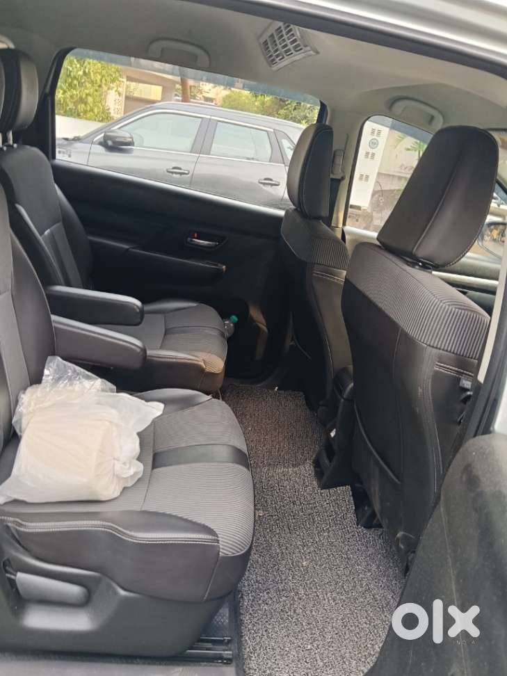 Maruti Suzuki Xl6 1.5 Zeta Mt, 2022, Petrol
