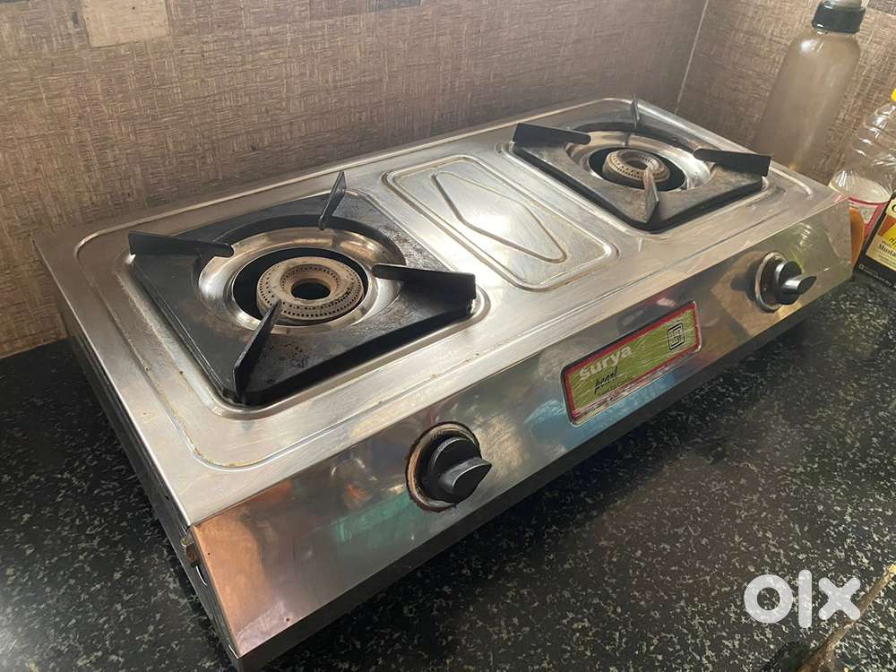 Gas Stove / Oven (gently used)