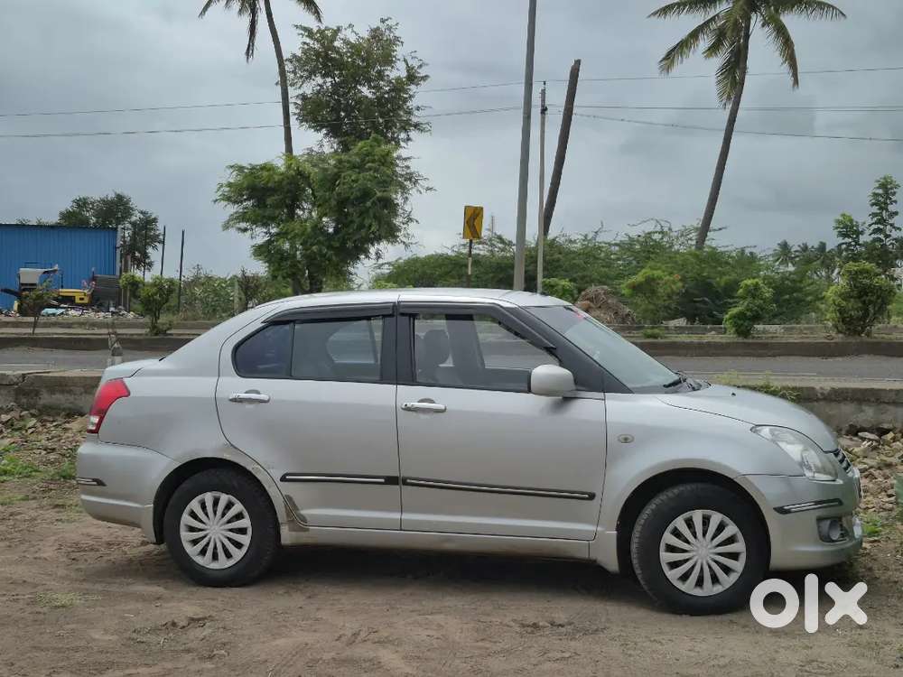 Maruti Suzuki Dzire 1.2 Vxi 2011