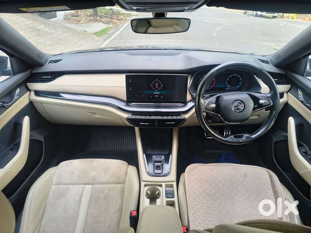 Skoda Octavia 2.0 L K Tsi At, 2022, Petrol