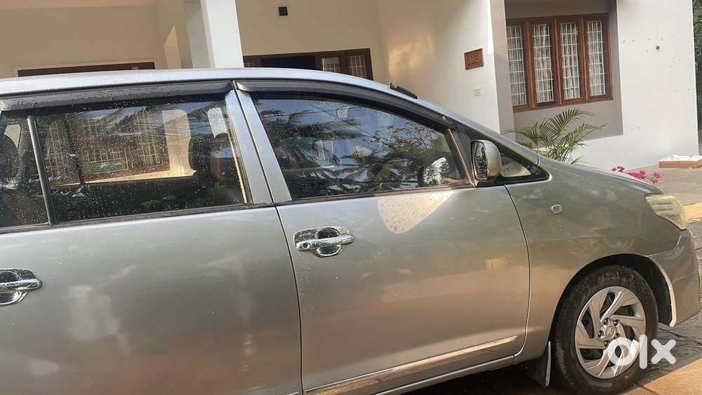 Toyota Innova 2016 Diesel Well Maintained