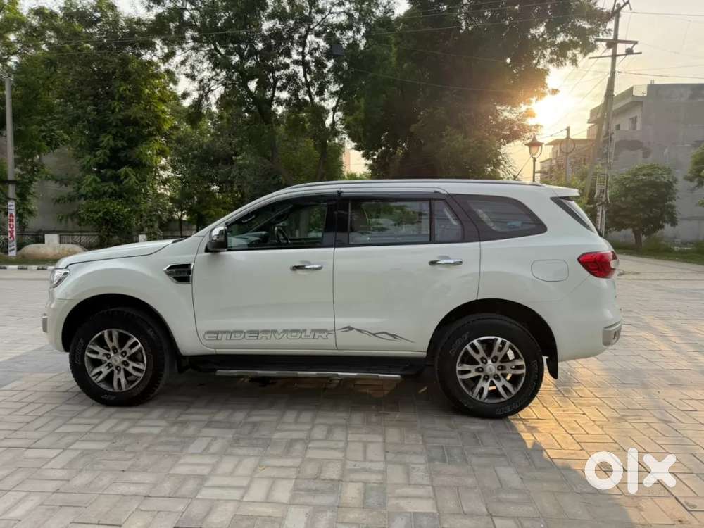 Ford Endeavour 3.2 Titanium At 4x4, 2017, Diesel