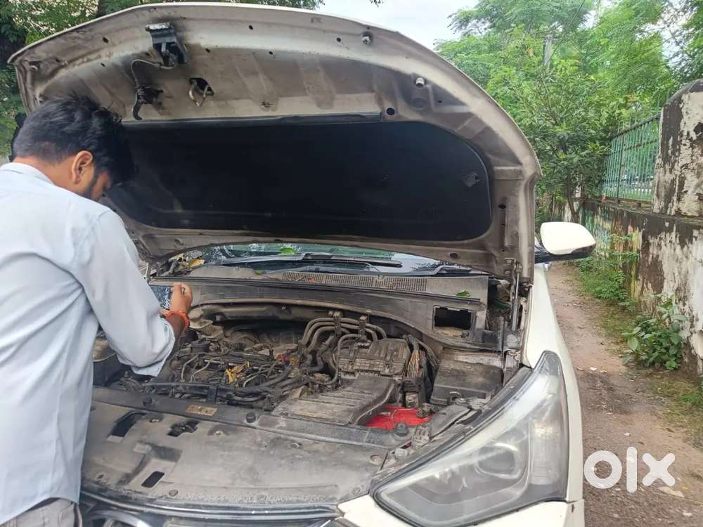Hyundai Santa Fe 2014 Diesel 245000 Km Driven