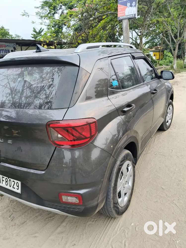 Hyundai New Venue 2022 Petrol 36258 Km Driven