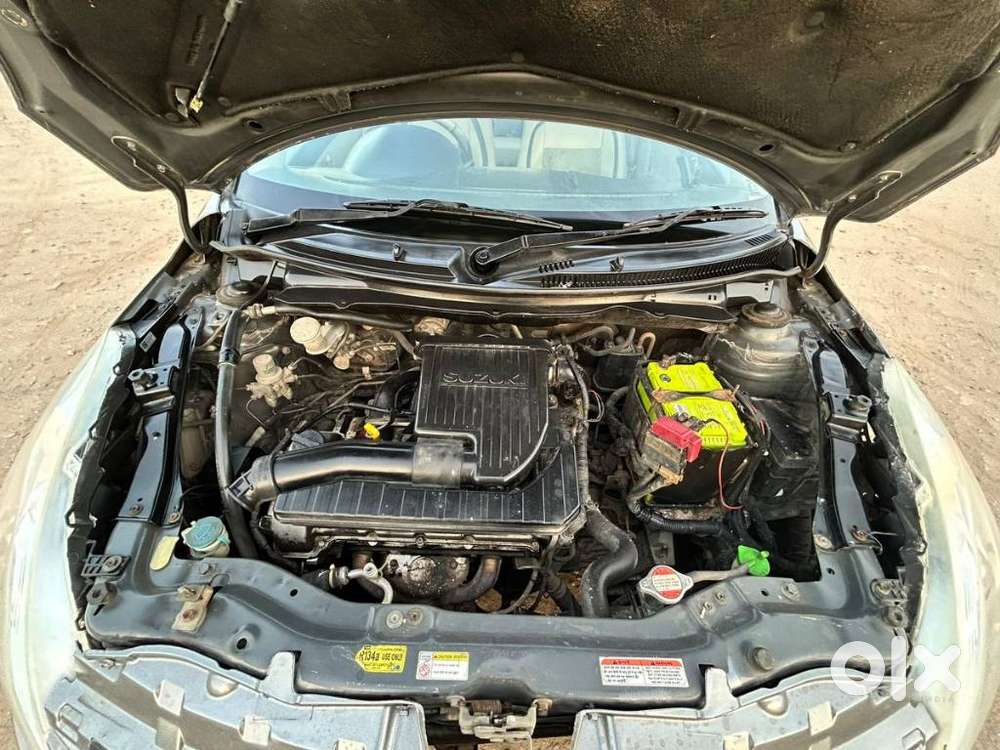 Maruti Suzuki Swift Dzire Vxi Optional, 2014, Petrol