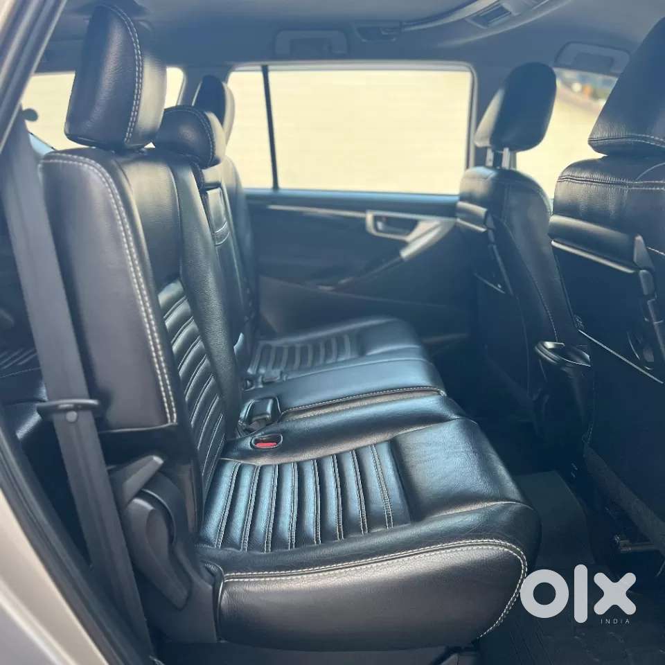 Toyota Innova Crysta 2.4 V 7 Str, 2017, Diesel