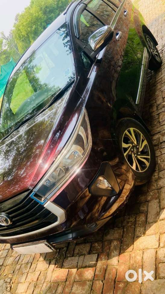 Toyota Innova Crysta 2.4 Gx Limited Edition At 7 Str, 2021, Diesel