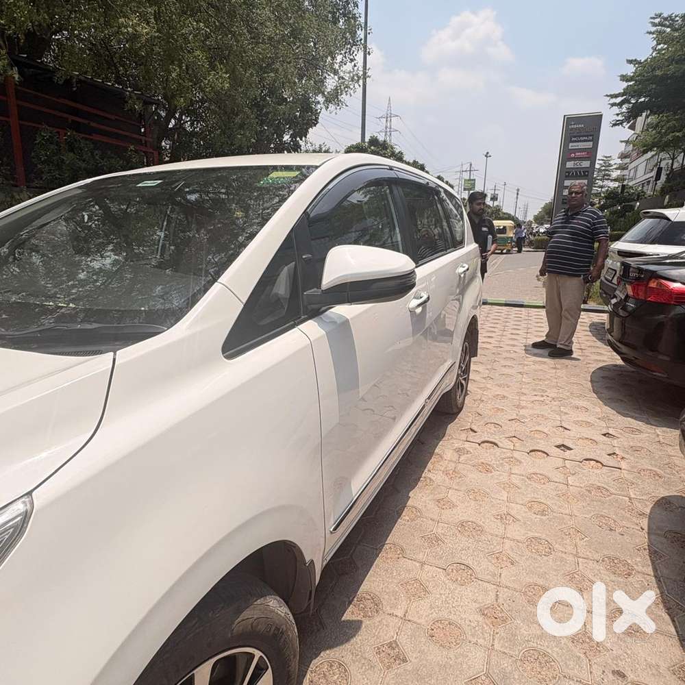 Toyota Innova Crysta Diesel 2024