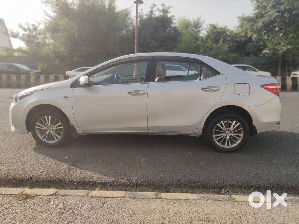 Toyota Corolla Altis 1.8 Gl Cng, 2015, Cng & Hybrids