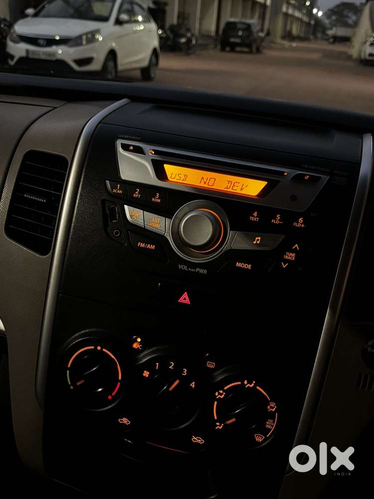 Maruti Suzuki Wagon R Vxi Mt 1.0l, 2016, Petrol