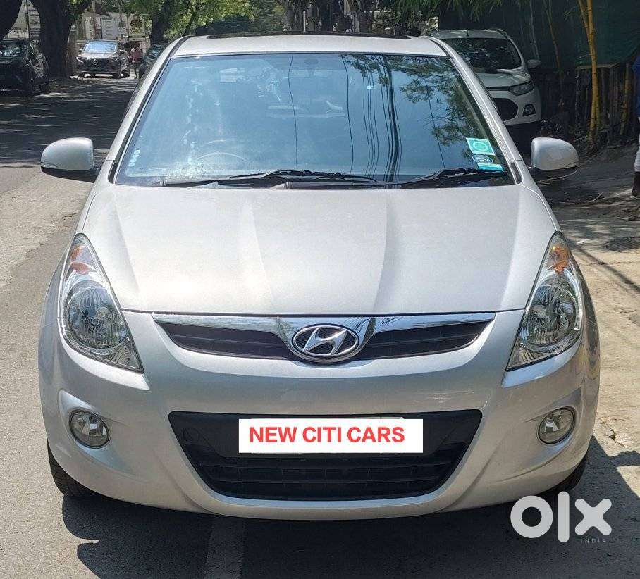 Hyundai I20 2010-2012 1.2 Asta Option With Sunroof, 2011, Petrol