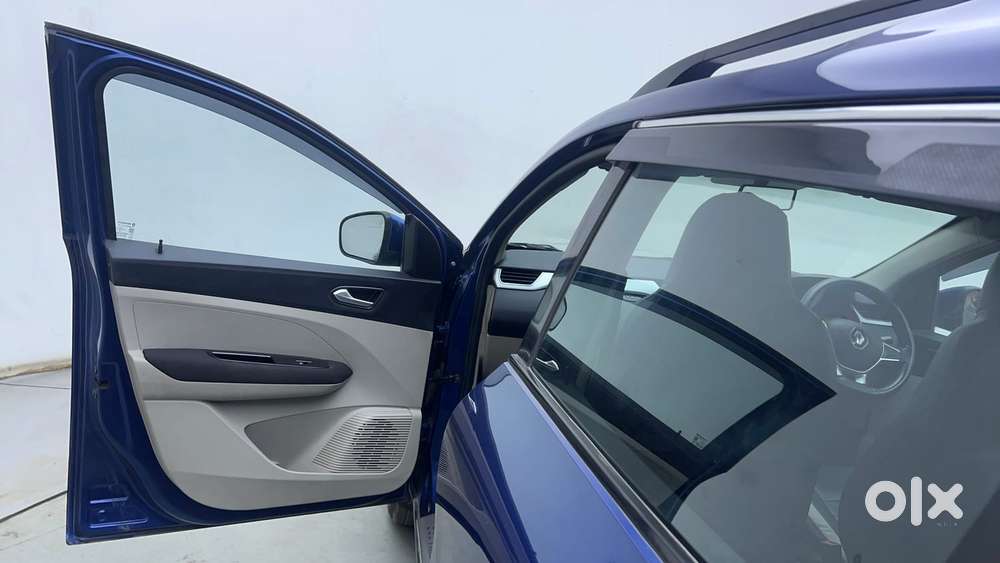Renault Triber Rxz, 2020, Petrol