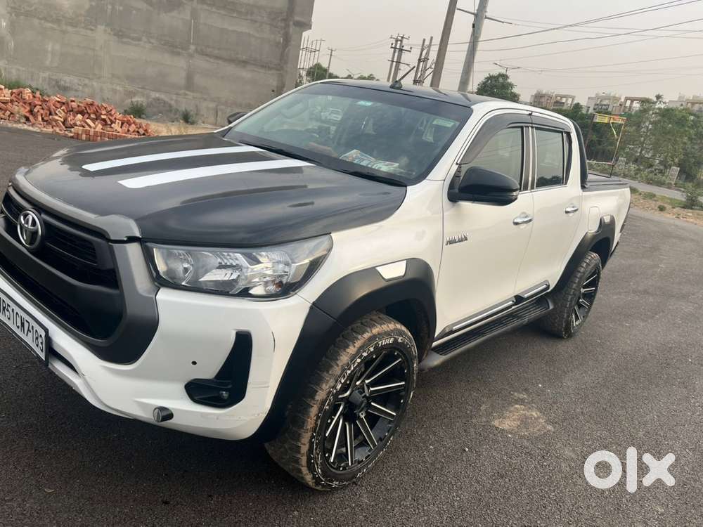 Toyota Hilux 2024 Diesel Well Maintained