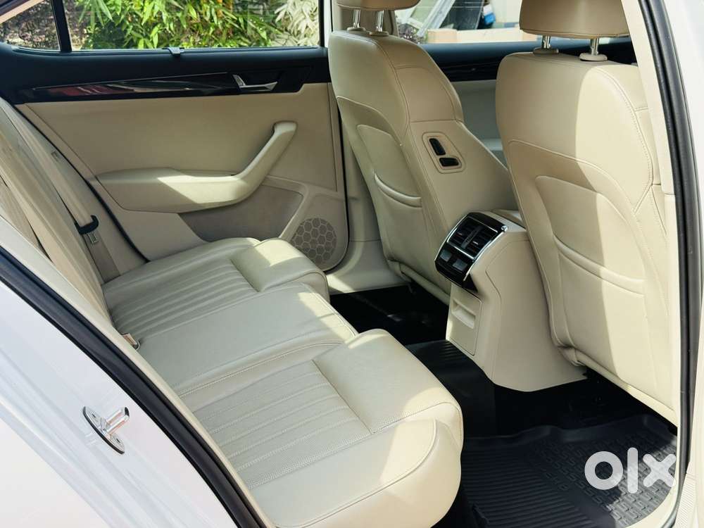 Skoda Superb Lk 1.8 Tsi At, 2017, Petrol
