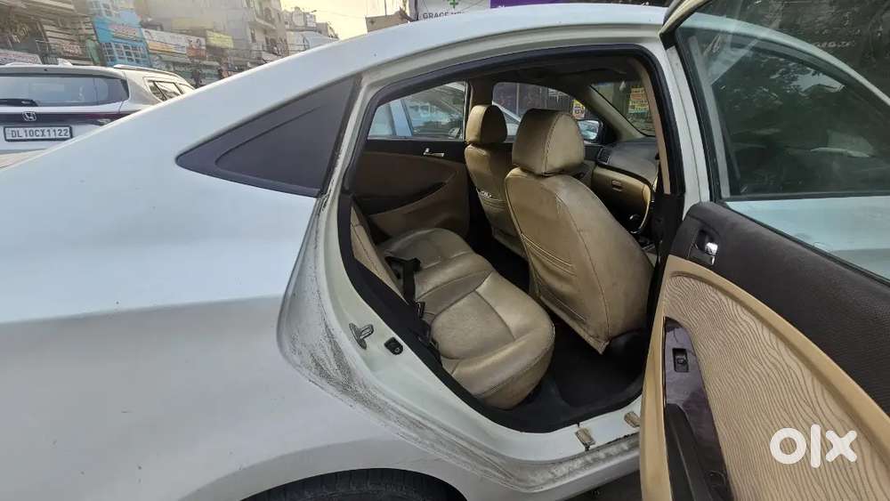 Hyundai Verna 2012