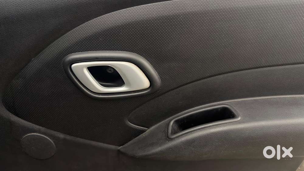 Datsun Redigo T Option, 2017, Petrol
