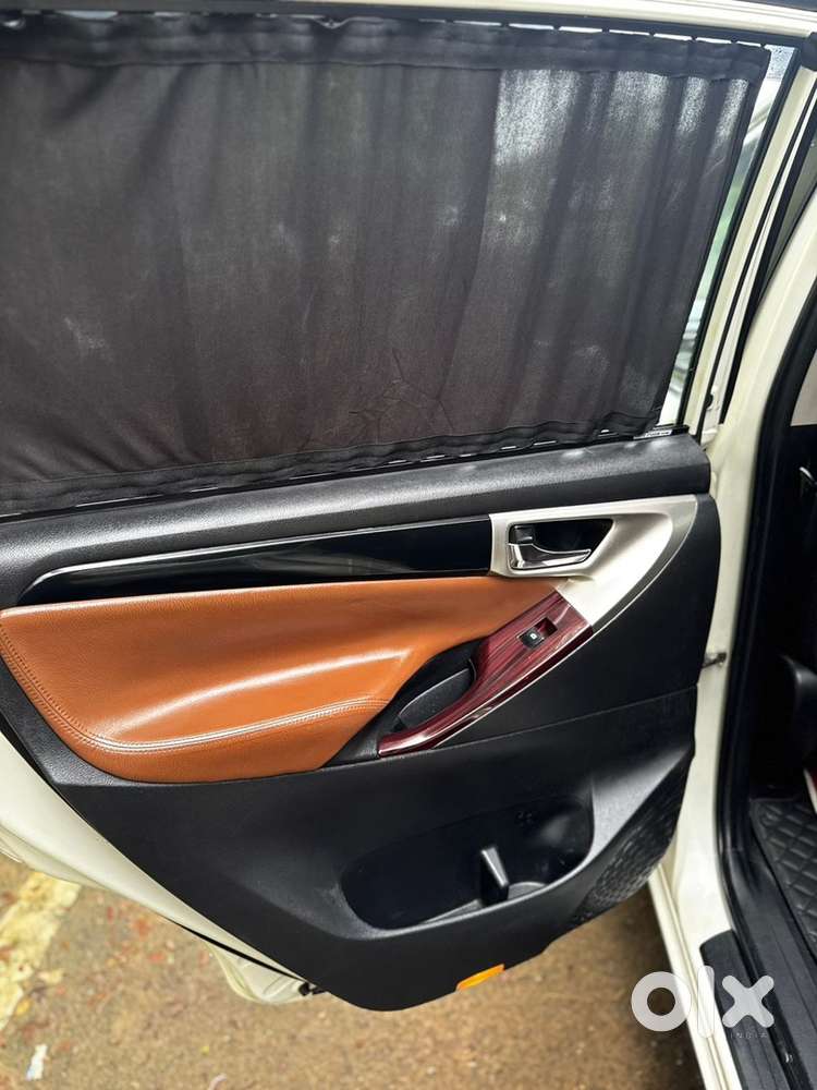 Toyota Innova Crysta 2017 With Servic Record Just Take N Drive