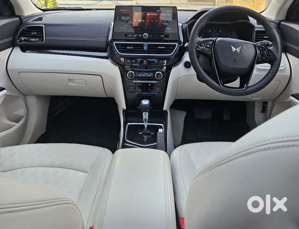 Mahindra Xuv 3xo Ax7l Diesel Mt, 2024, Diesel