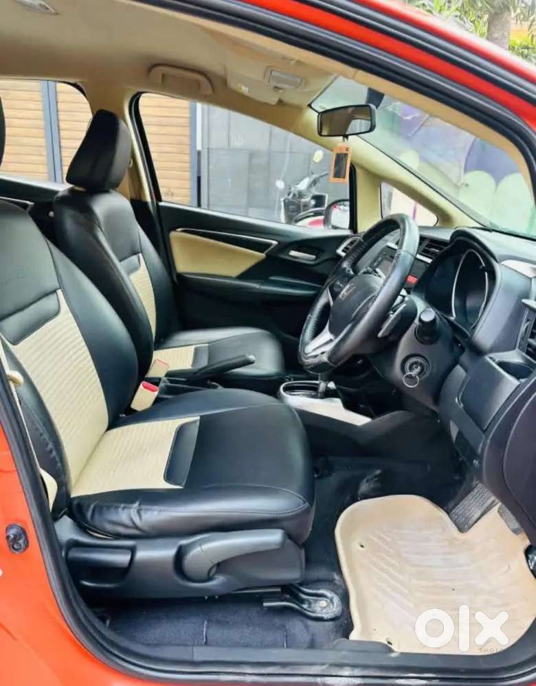 Honda Jazz 2015 Petrol 75000 Km Driven