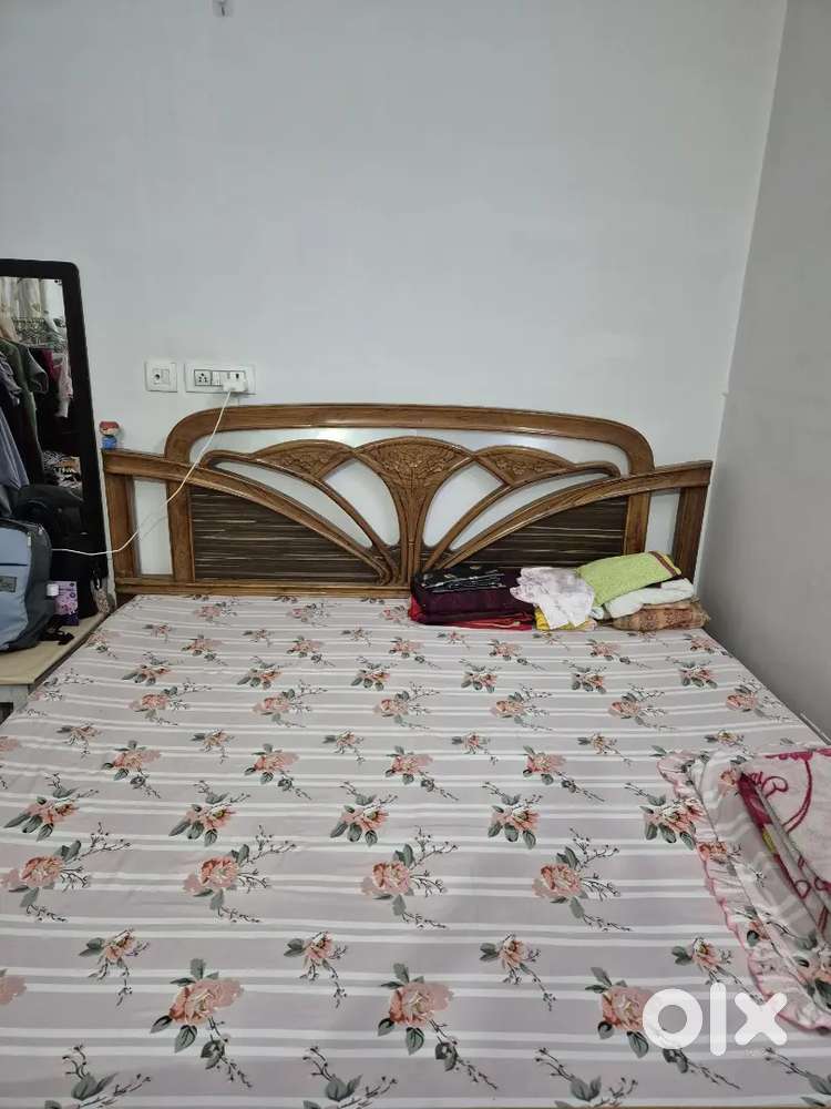 Dubbelbed with diwan with shisam wooden