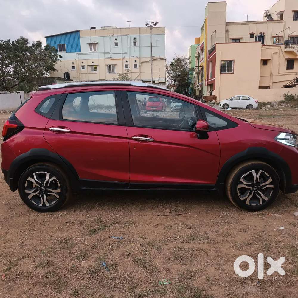 Honda Wr-v Vx Petrol – 2022 – Radiant Red Metallic – Top Model