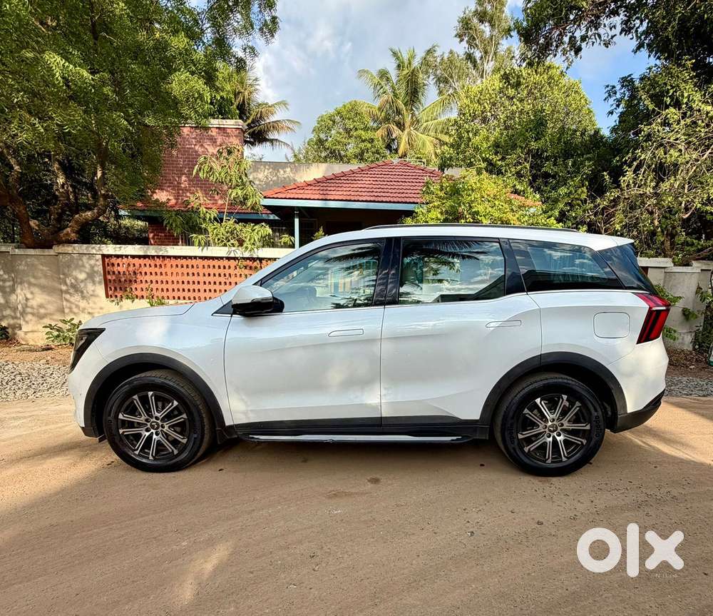 Mahindra Xuv700 Ax7l 6 Str At, 2022, Diesel