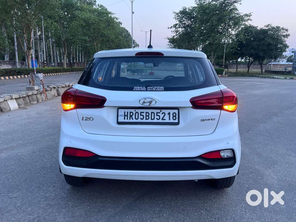 Hyundai Elite I20 Sportz (o) 1.4, 2020, Petrol