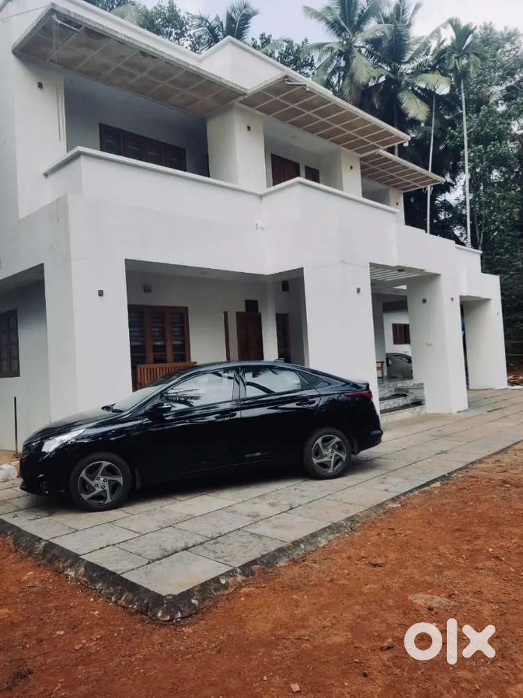 Hyundai Verna 1.5 E 2022