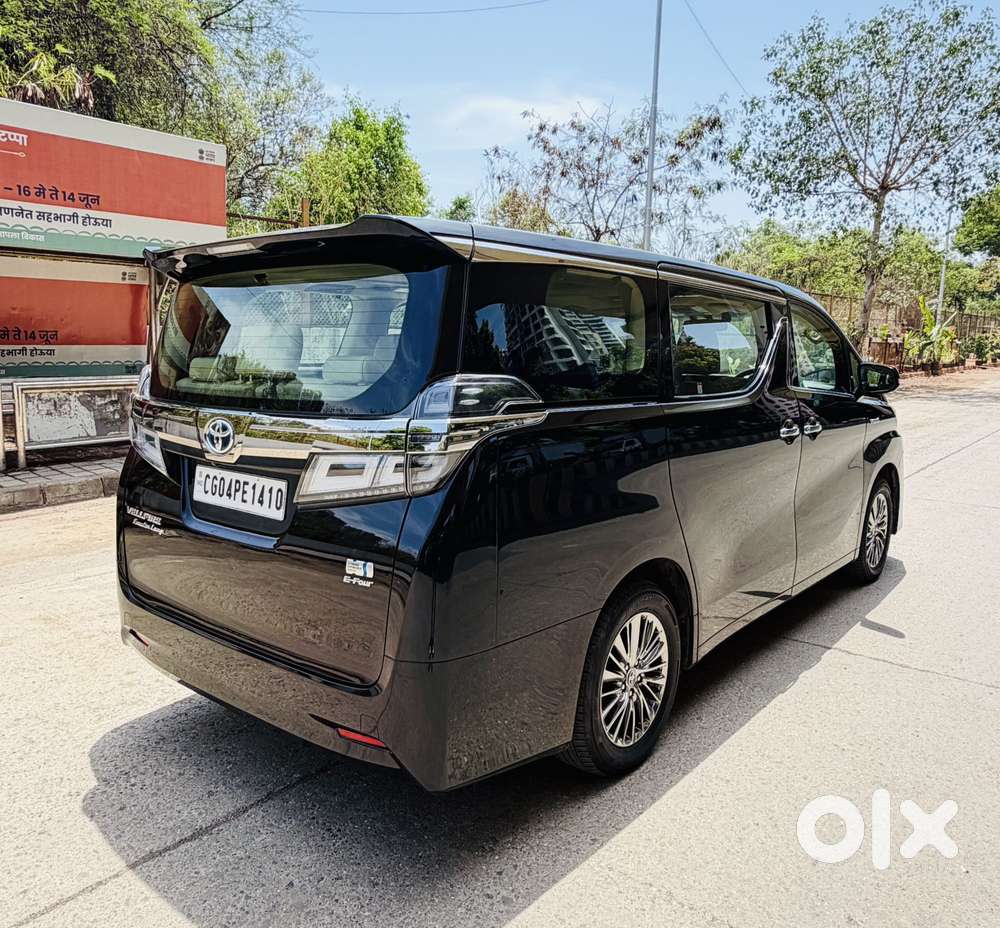 Toyota Vellfire Vip – Executive Lounge, 2023, Cng & Hybrids