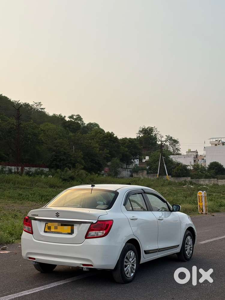 Maruti Suzuki Swift Dzire 1.2 Vxi Bsiv, 2023, Cng & Hybrids