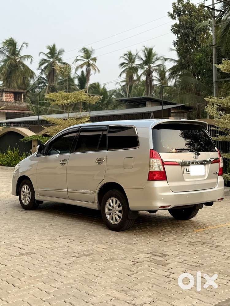 Toyota Innova 2013 Last V Diesel Good Condition
