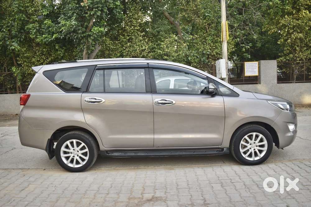 Toyota Innova Crysta 2.4 G Mt, 2019, Diesel