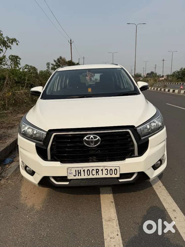 Toyota Innova Crysta 2023