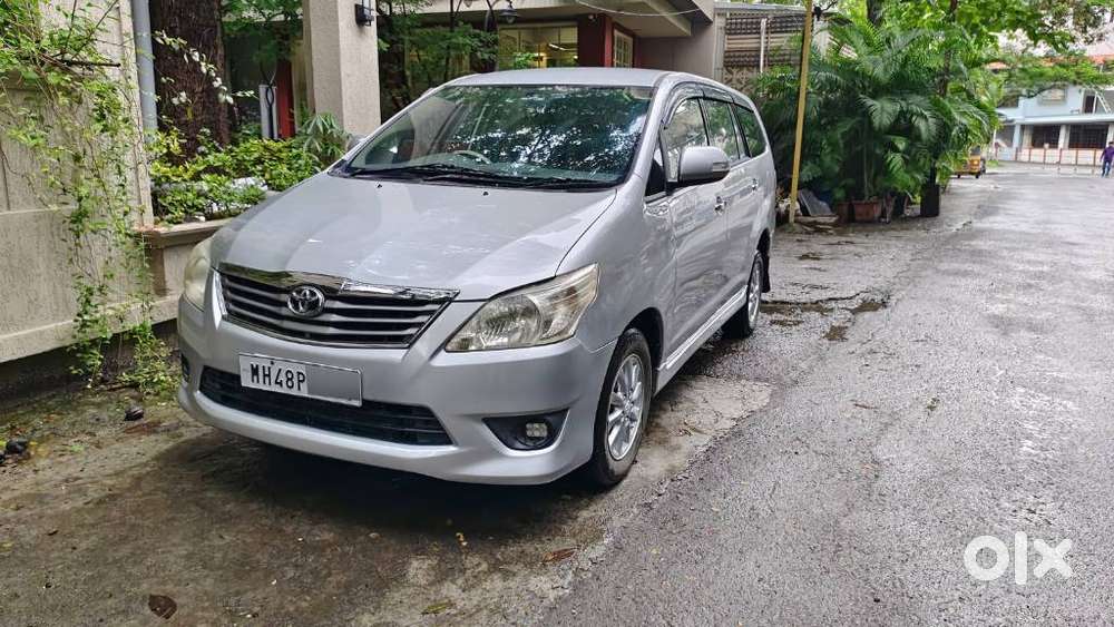 Toyota Innova 2.5 V 8 Str, 2013, Diesel