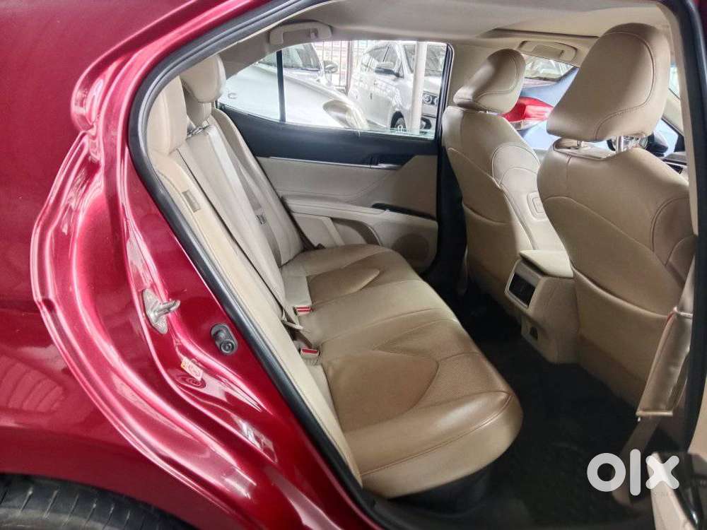 Toyota Camry, 2019