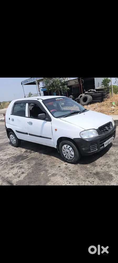 गाडीची कंडीशन एकदम ओके आहे गाडी घेतल्यावर एक रुपयाचाही खर्च नाही