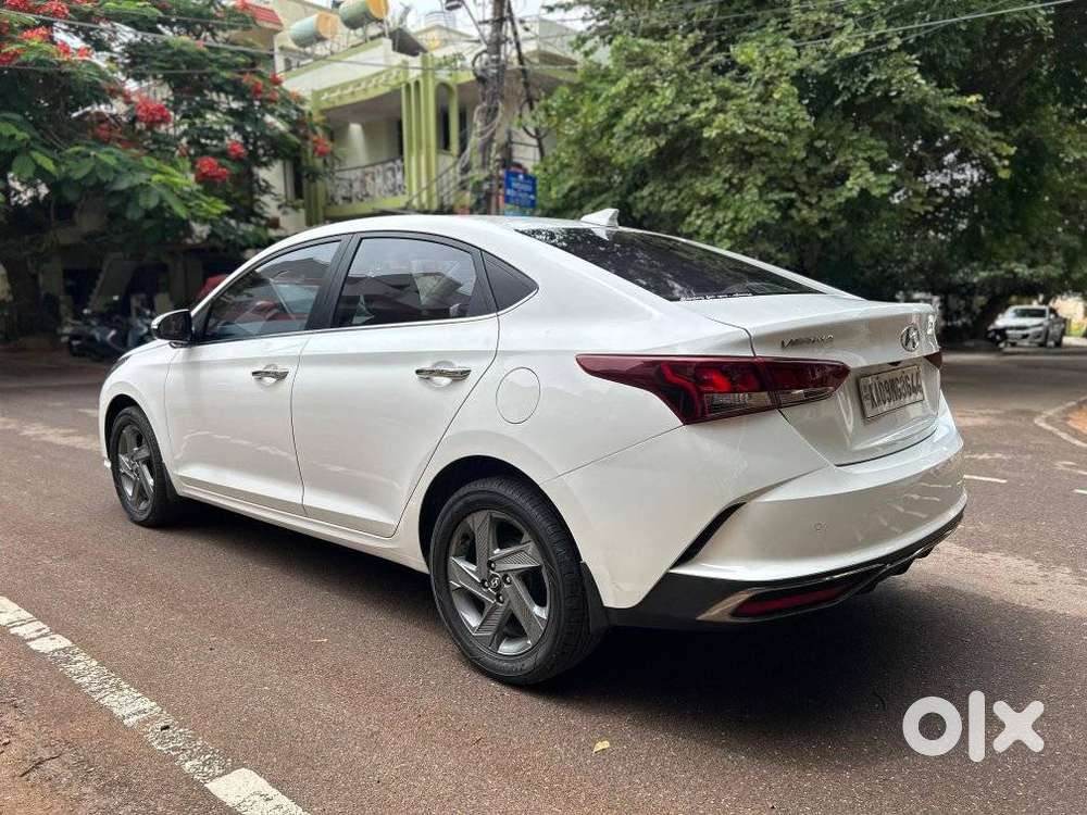 Hyundai Verna 1.5 Sx Petrol Mt, 2021, Petrol