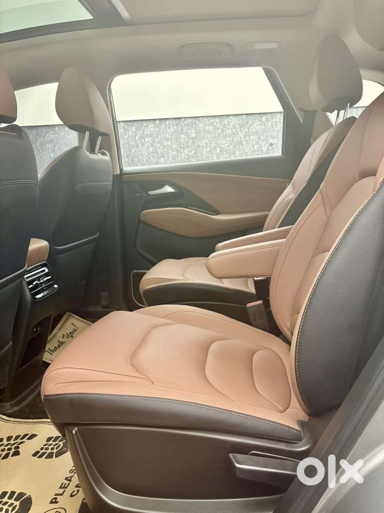 Mg Hector Plus Sharp Pro 1.5 Turbo Petrol Cvt 7 Str, 2023, Petrol