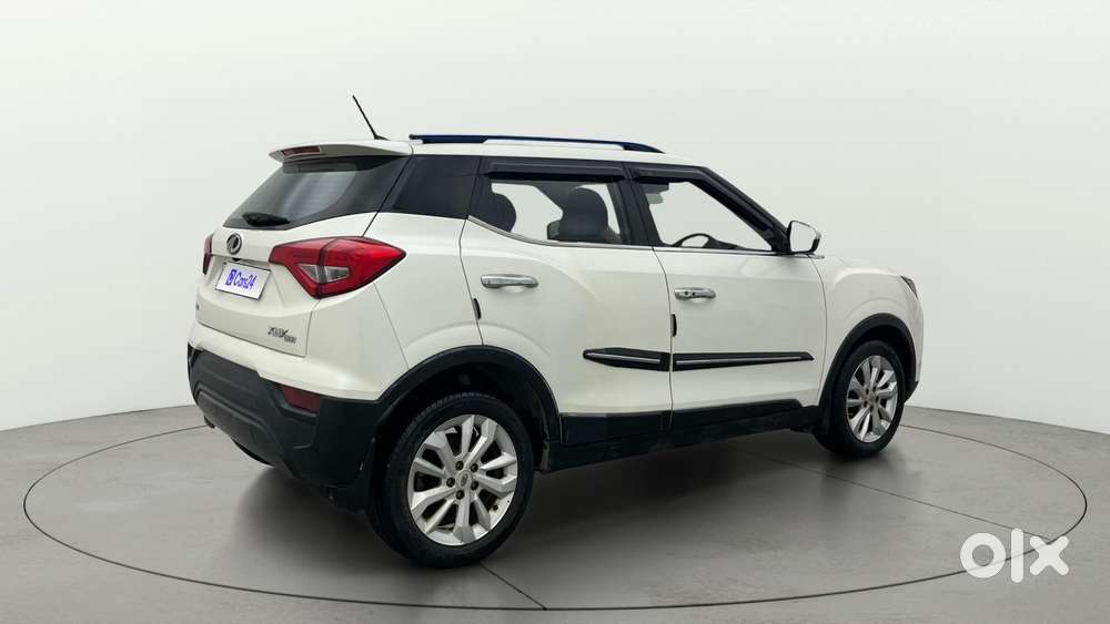 Mahindra XUV300 W8 Diesel, 2022, Diesel