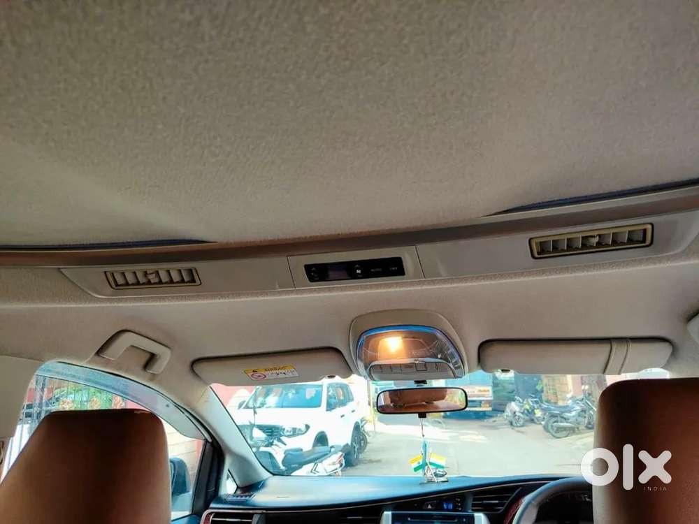 Toyota Innova Crysta 2.8 Zx At 7 Seater, 2018, Diesel