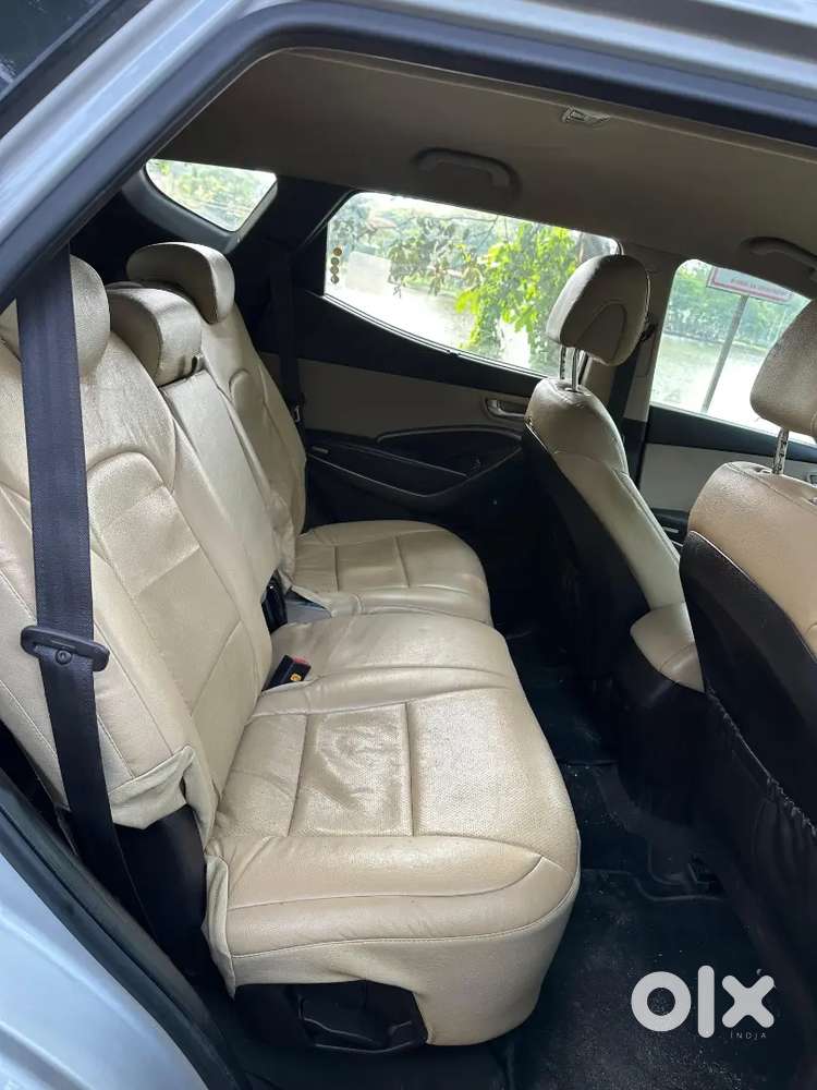 Hyundai Santa Fe 2014 Diesel 93000 Km Driven