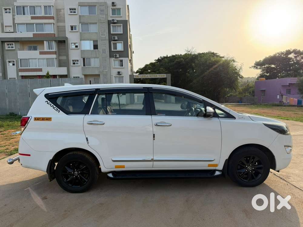 Toyota Innova Crysta 2017 Diesel 310000 Km Driven