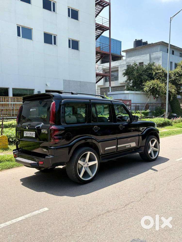 Mahindra Scorpio Classic 2.2 S 11 Mt 7 Str, 2023, Diesel