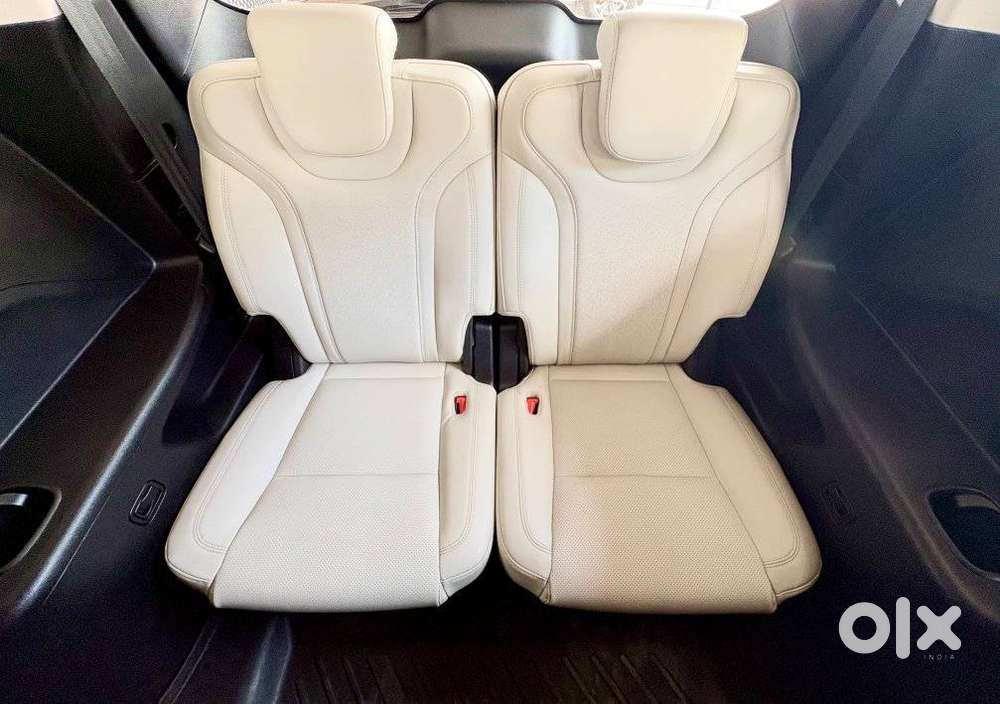 Mahindra Xuv700 2.2 Ax 7 Diesel At Str, 2023, Diesel
