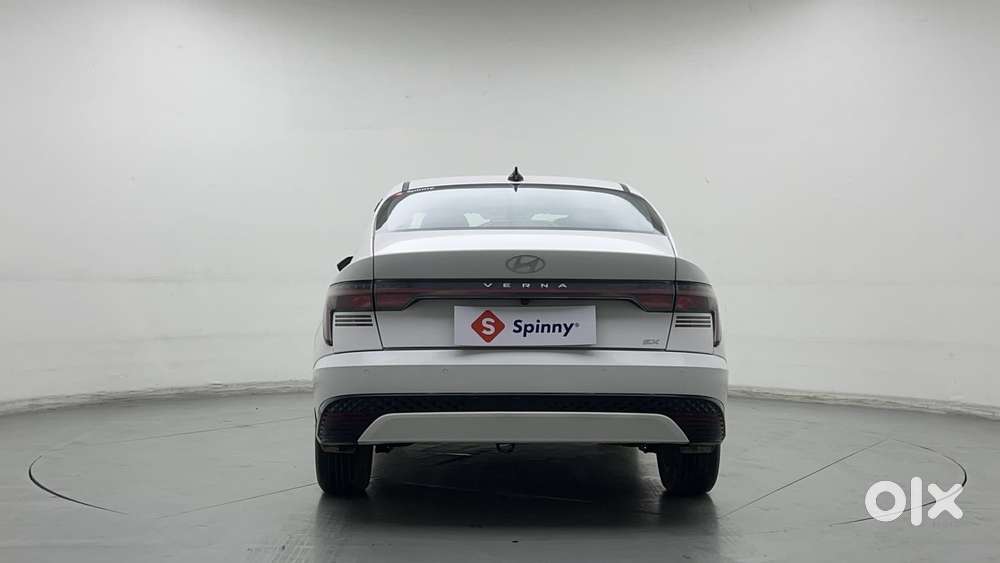 Hyundai Verna 1.5 Sx Petrol Mt, 2023, Petrol