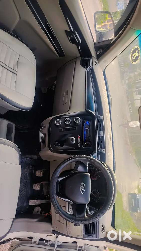 Mahindra Kuv 100 2017