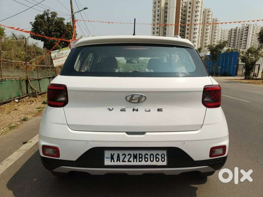 Hyundai Venue 1.2 S Plus, 2019, Petrol