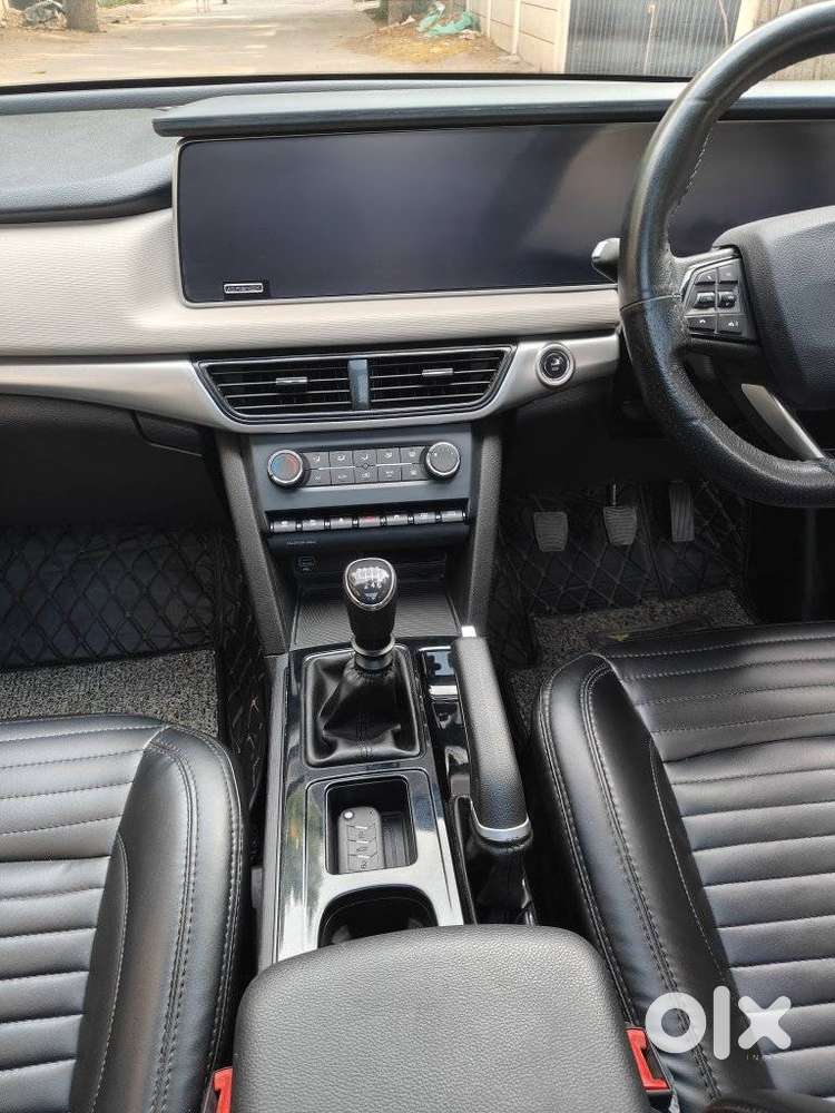 Mahindra Xuv700 2.2 Ax 5 Diesel Mt 7 Str, 2024, Diesel